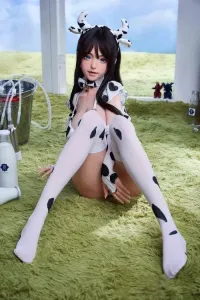 Bezlya Doll 2.2CFシリーズ 豌豆 145cm綺麗顔 乳牛ビキニ シリコン製ラブドール 巨乳 等身大ドール Gカップ ノーマル肌