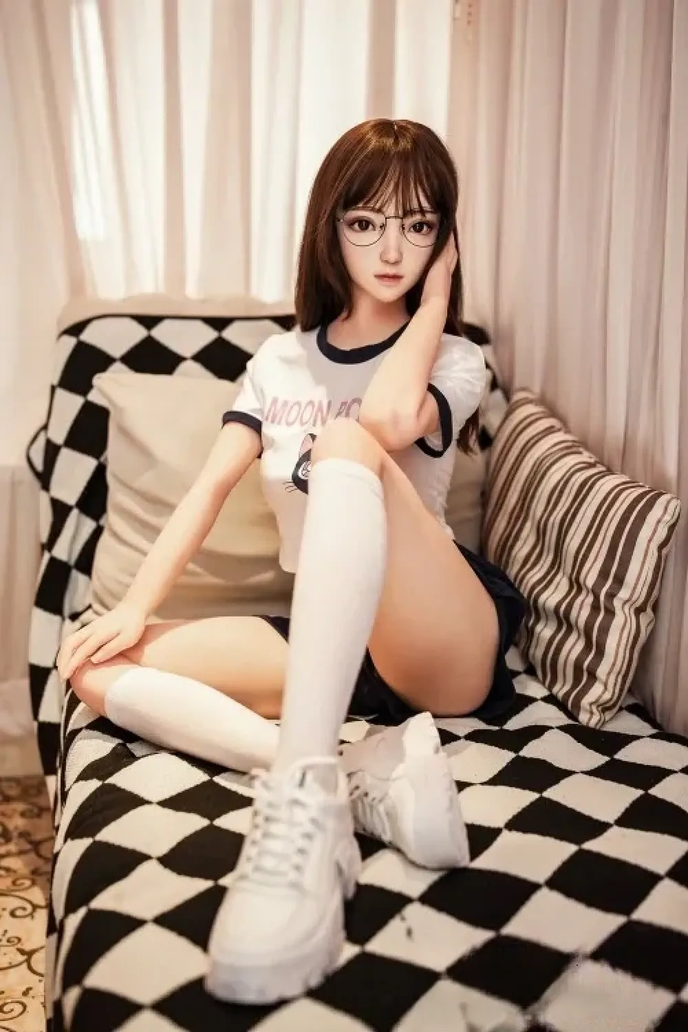 SHE DOLL 安妮 148cm清楚で可愛い美女系リアルドール Dカップ ノーマル肌 掲載画像はシリコンヘッド+TPEボディ
