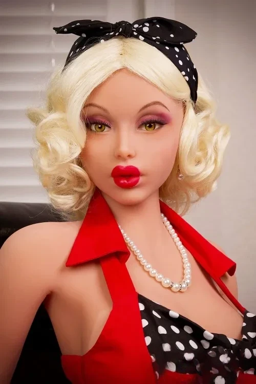 PIPER DOLL Jessica 150cm欧米仕様 金髪美女セックス人形 爆乳 Kカップラブドール S-TPE製 ブラウン肌 シームレスヘッドとボディの一体型